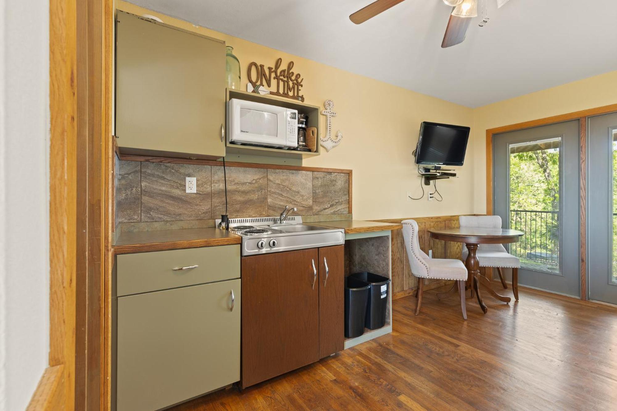 Roadrunner Inn And Log Cabins ยูเรกาสปริงส์ ภายนอก รูปภาพ