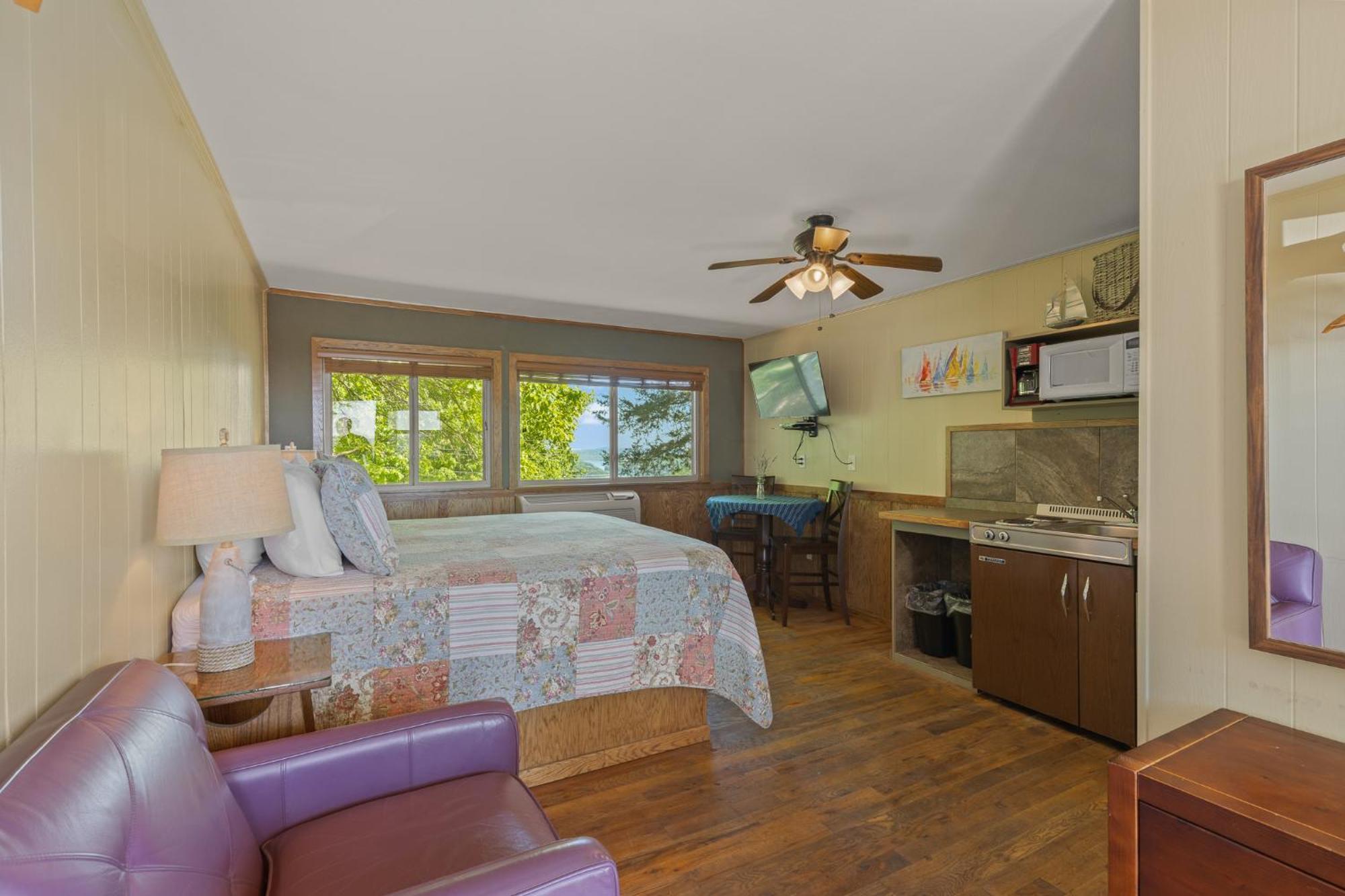 Roadrunner Inn And Log Cabins ยูเรกาสปริงส์ ภายนอก รูปภาพ
